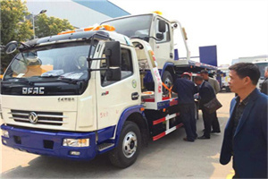 伍家岗汽车道路救援拖车价格